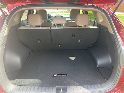 Used 2020 Hyundai Tucson Value FWD image 15