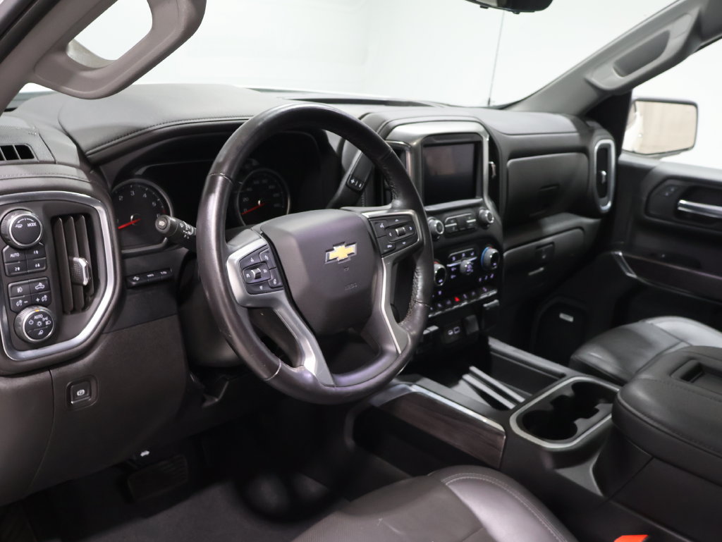 Used 2022 Chevrolet Silverado 1500 LTZ w/ LTZ Premium Package AWD/4WD image 18