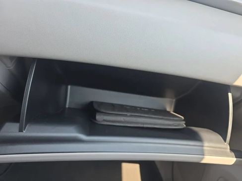 Used 2016 Honda Odyssey EX image 32