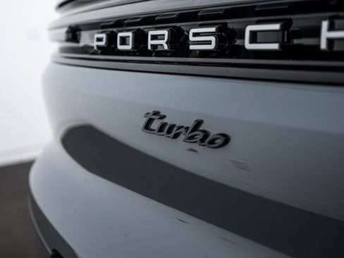 New 2026 Porsche Cayenne Turbo image 28