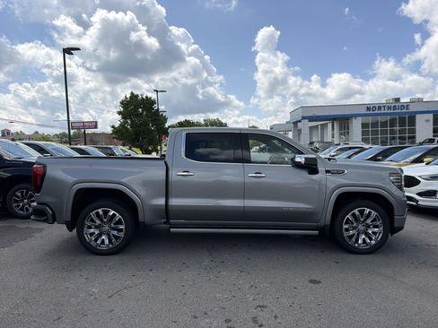 Used 2024 GMC Sierra 1500 Denali w/ Denali Reserve Package AWD/4WD image 5