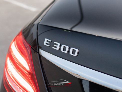 Used 2018 Mercedes-Benz E 300 image 46