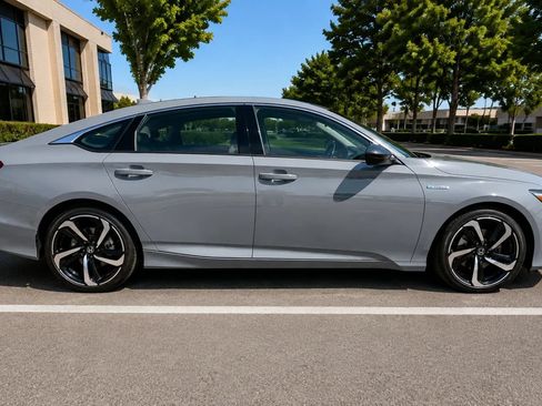 Used 2022 Honda Accord Sport image 10