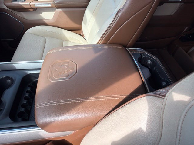 Used 2019 RAM 1500 Laramie AWD/4WD image 31