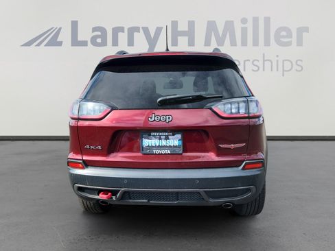 Used 2020 Jeep Cherokee Trailhawk w/ Cold Weather Group image 4