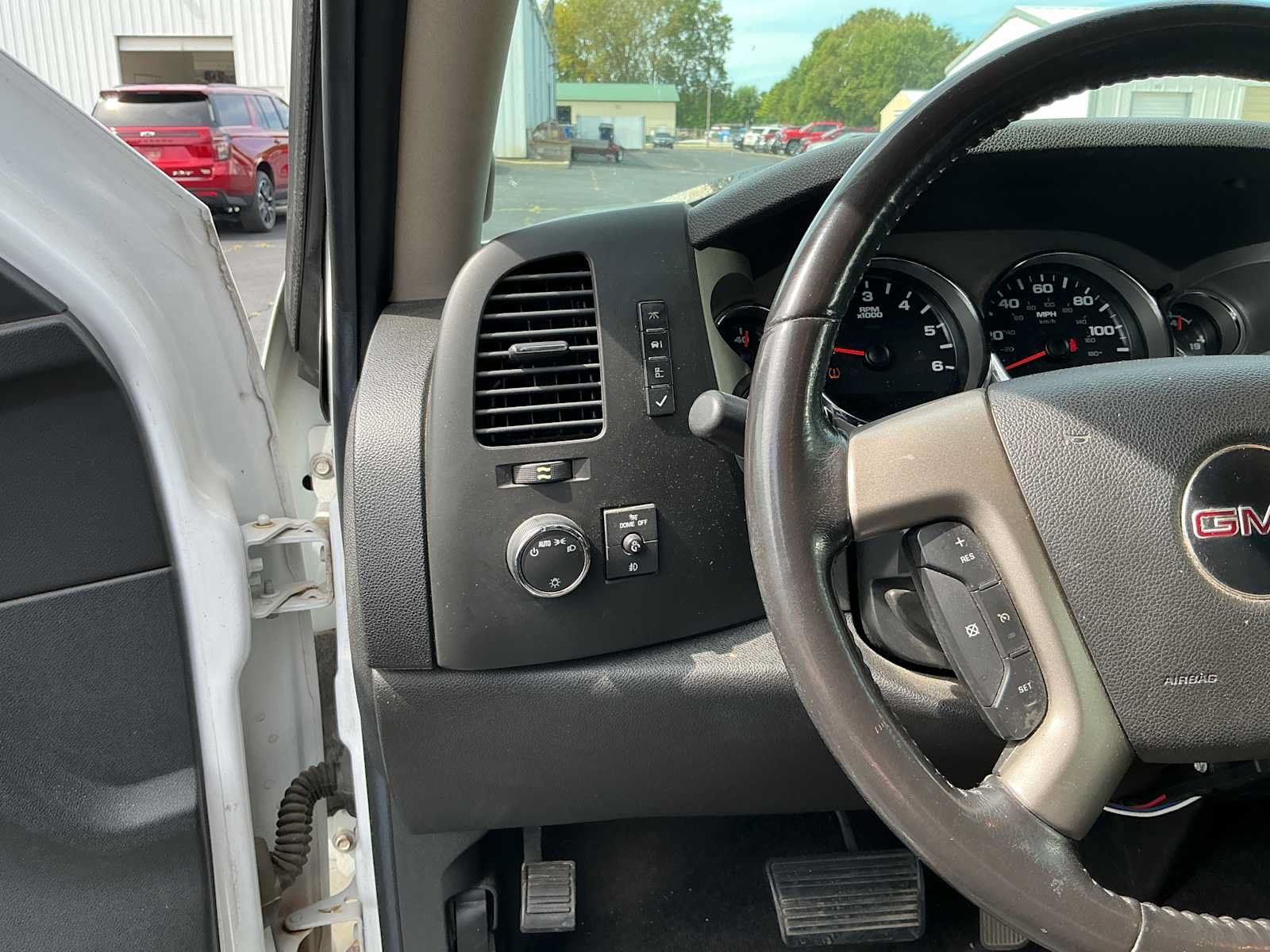 Used 2011 GMC Sierra 1500 SLE w/ Power Tech Package AWD/4WD image 10