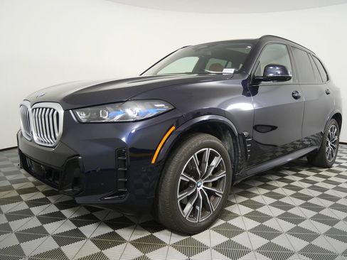 Certified 2026 BMW X5 sDrive40i RWD image 7