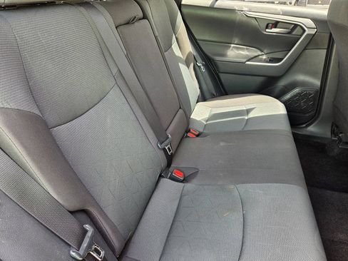 Used 2025 Toyota RAV4 XLE FWD image 11