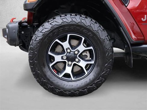 Used 2022 Jeep Wrangler Unlimited Rubicon w/ Steel Bumper Group image 27