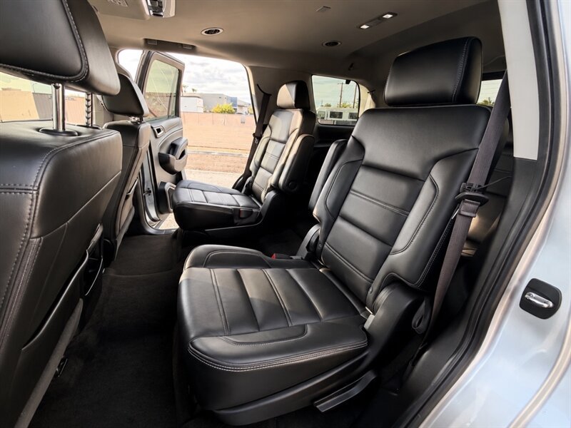 Used 2018 GMC Yukon Denali w/ Open Road Package AWD/4WD image 28