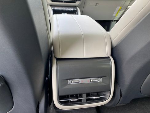 New 2026 Lincoln Nautilus Reserve image 18