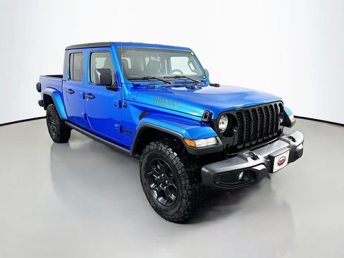 Used 2023 Jeep Gladiator Sport AWD/4WD image 3