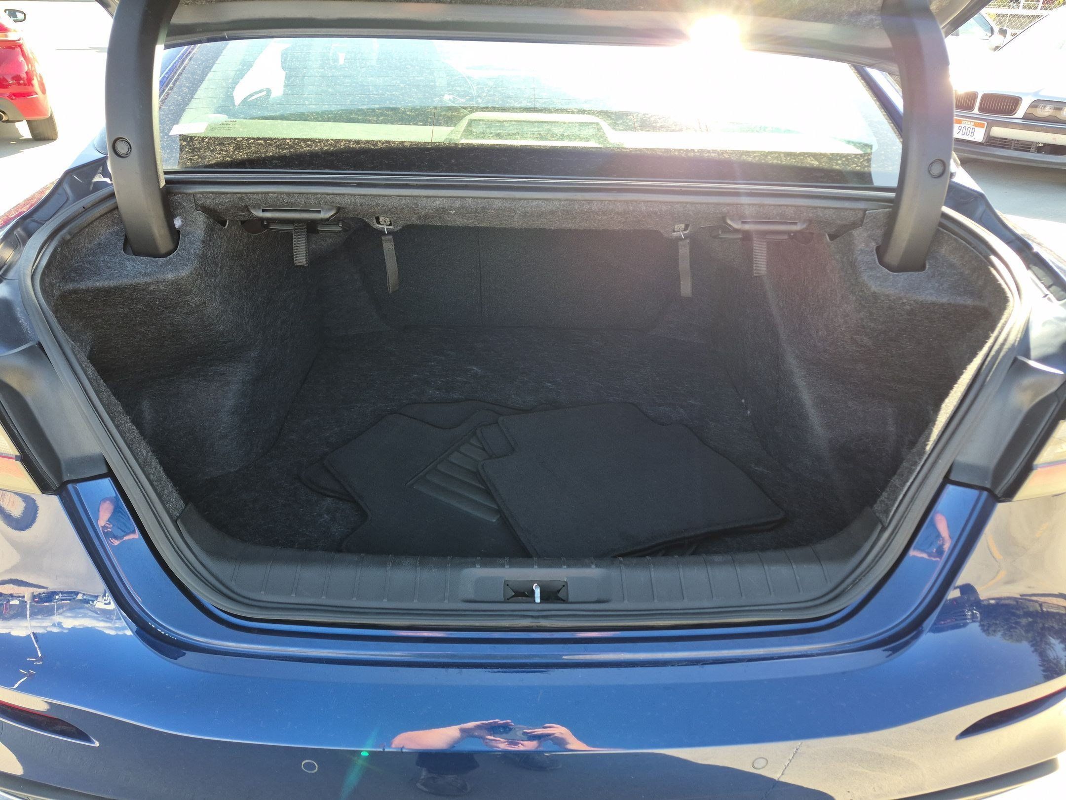 Used 2022 Nissan Maxima SV w/ Floor Mat Group FWD image 31