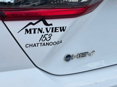 Used 2025 Toyota Camry LE FWD image 11