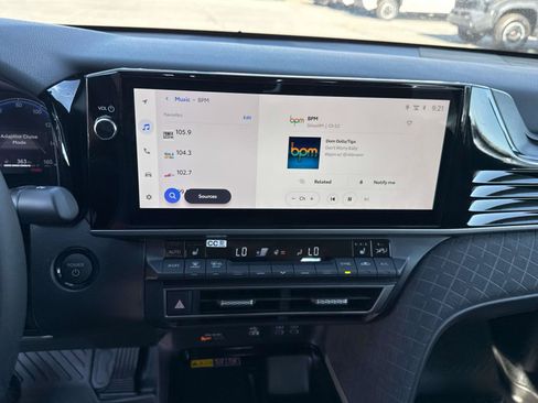 Used 2026 Toyota Camry XLE FWD image 21