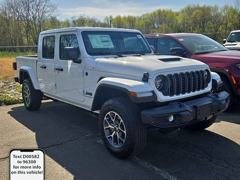 New 2026 Jeep Gladiator Sport AWD/4WD image 1