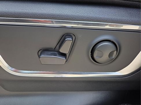 New 2026 RAM 1500 Laramie w/ Night Edition image 15