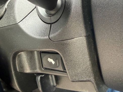 Used 2020 RAM 2500 Laramie AWD/4WD image 18