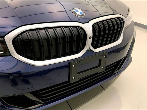 Certified 2024 BMW 330i xDrive Sedan w/ Convenience Package image 29