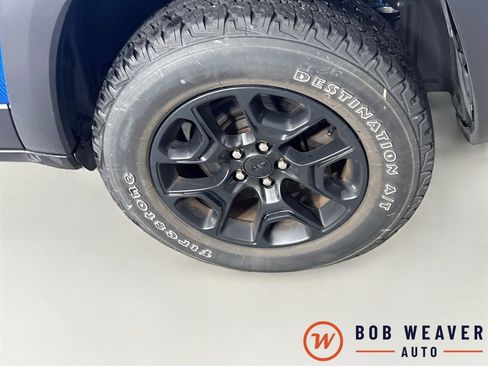 Used 2022 Jeep Cherokee Latitude AWD/4WD image 37