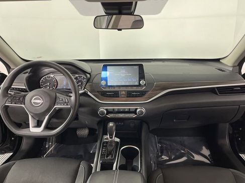 Used 2024 Nissan Altima 2.5 SV image 38