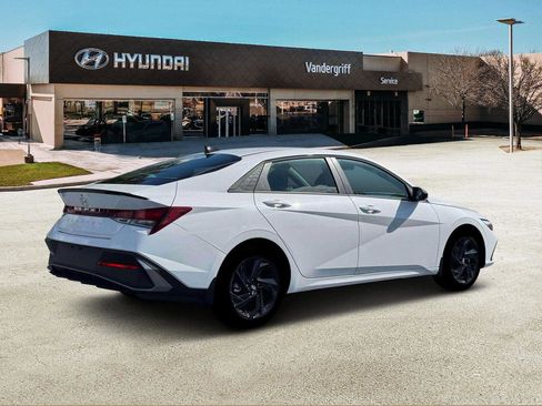 New 2026 Hyundai Elantra Sport image 8
