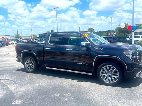 Used 2024 GMC Sierra 1500 Denali w/ Denali Reserve Package RWD image 31