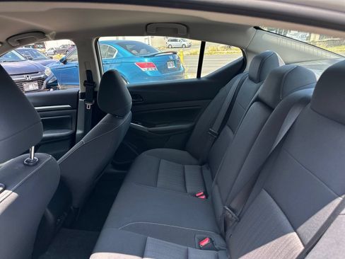 Used 2023 Nissan Altima 2.5 SV FWD image 15