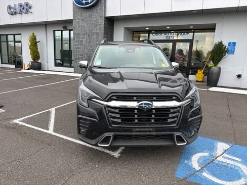 Used 2023 Subaru Ascent Touring AWD/4WD image 2