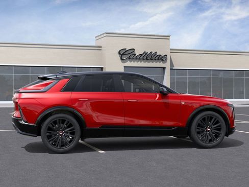 New 2025 Cadillac Lyriq Sport image 5