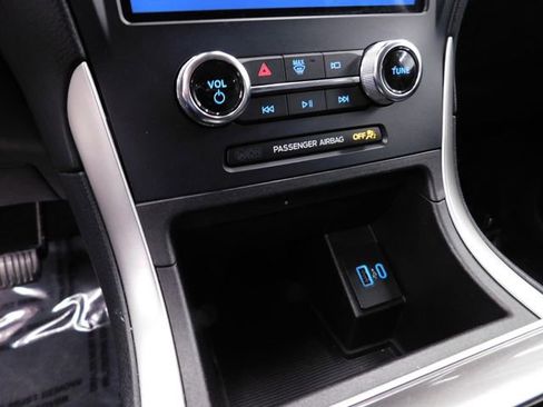 Used 2023 Ford Edge SEL image 35