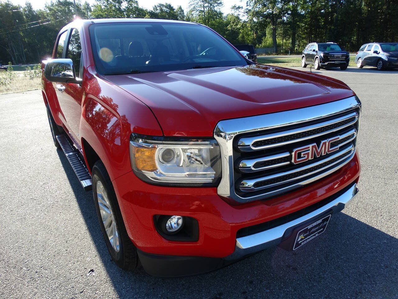 Used 2016 GMC Canyon 4x4 Crew Cab SLT w/ Driver Alert Package image 4