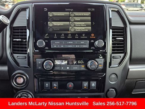 Used 2024 Nissan Titan PRO-4X w/ Pro-4x Convenience Package AWD/4WD image 19