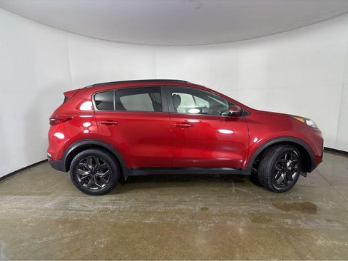 Used 2022 Kia Sportage Nightfall Edition image 17
