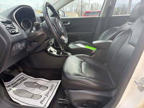 Used 2019 Jeep Compass Limited image 19