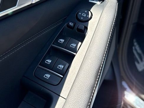 Used 2021 BMW X5 sDrive40i w/ M Sport Package RWD image 19