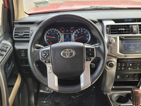 Used 2016 Toyota 4Runner Limited image 12