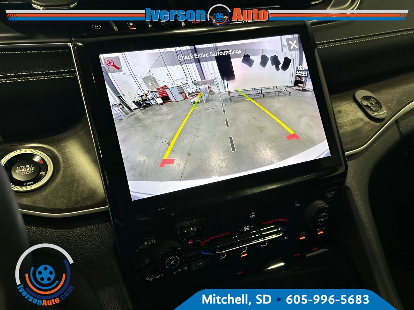 Used 2024 Jeep Grand Cherokee Limited AWD/4WD image 26