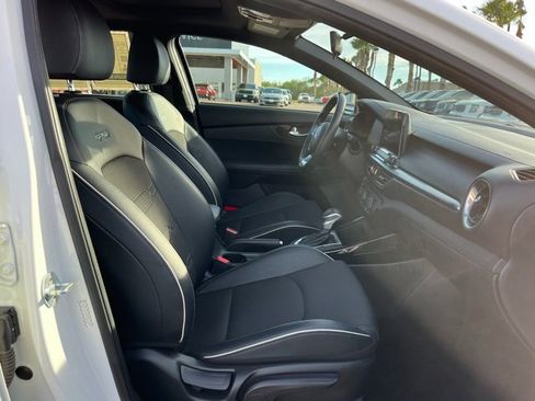 Used 2021 Kia Forte GT-Line w/ GT-Line Premium Package image 21