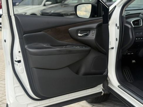 Used 2020 Nissan Murano Platinum FWD image 11