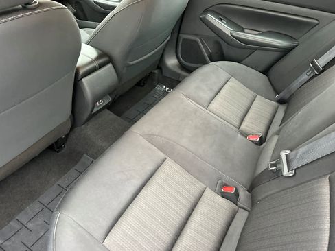 Used 2024 Nissan Altima 2.5 SV image 4