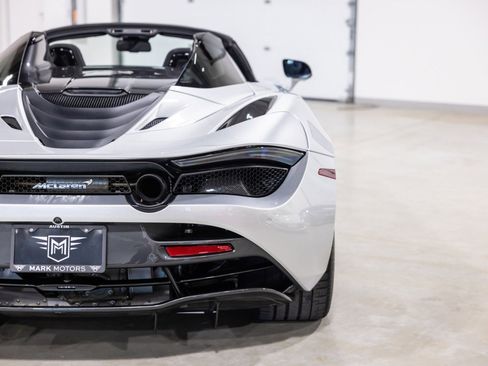 Used 2020 McLaren 720S Performance image 7