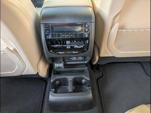 New 2025 Jeep Grand Cherokee L Limited w/ Luxury Tech Group II image 16