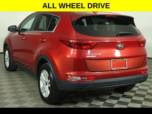 Used 2019 Kia Sportage LX AWD/4WD image 2