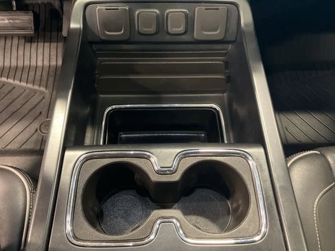 Used 2018 Chevrolet Silverado 2500 High Country image 19