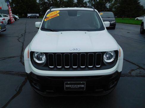 Used 2018 Jeep Renegade Latitude FWD image 7