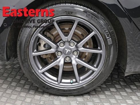 Used 2018 Tesla Model 3 Long Range image 23