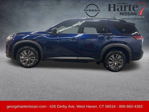 New 2026 Nissan Pathfinder SV image 2