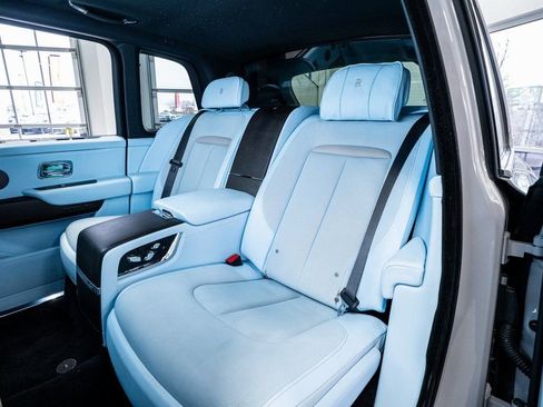 Used 2022 Rolls-Royce Cullinan image 64
