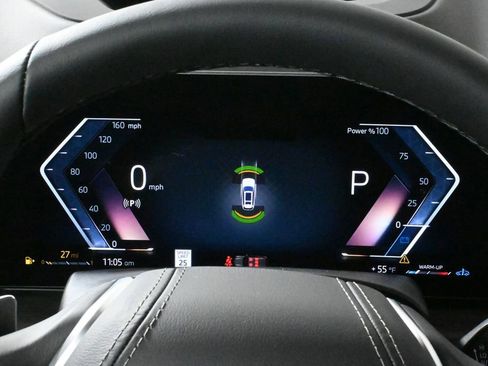 Used 2025 BMW X7 xDrive40i w/ Premium Package image 21